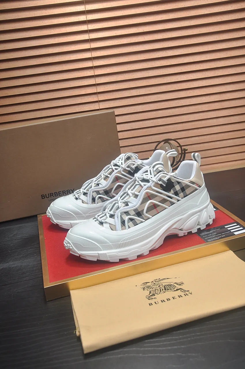 Men's shoes 💰680💶[Burberry] (cowhide lining) classic low-top sneakers｜Imported cowhide with classic plaid fabric｜Cow leather lining｜Original outsole｜Fine workmanship and comfortable to wear Size: 38-44 (customized at 45)